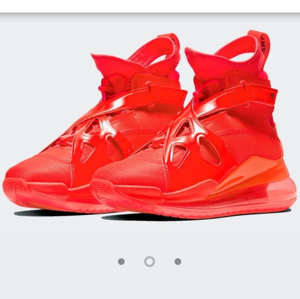 WOMENS NIKE AIR  JORDAN LATITUDE 720